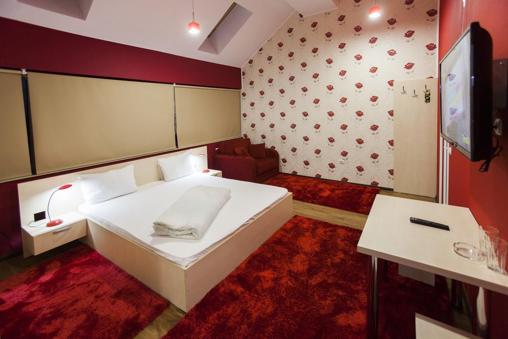 Hotel La Gil Bucureşti Phòng bức ảnh