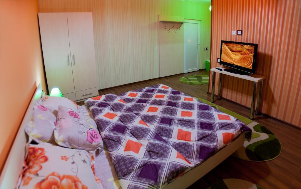 Hotel La Gil Bucureşti Ngoại thất bức ảnh