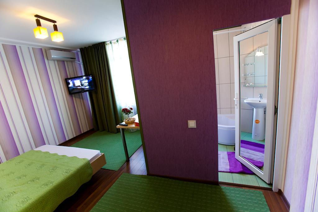 Hotel La Gil Bucureşti Ngoại thất bức ảnh