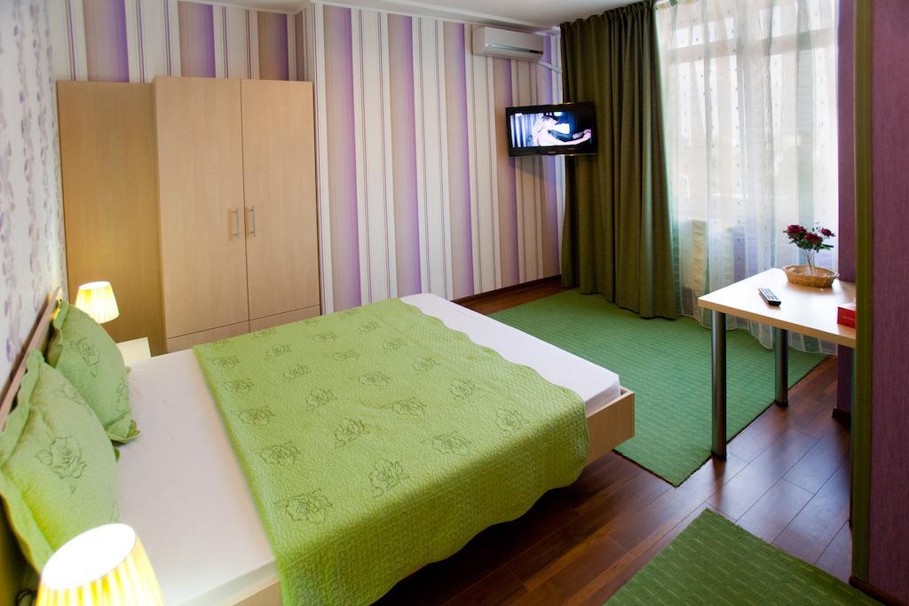 Hotel La Gil Bucureşti Ngoại thất bức ảnh
