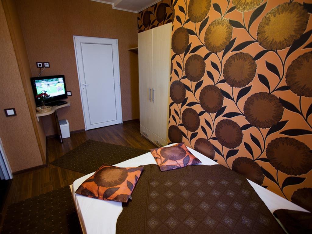 Hotel La Gil Bucureşti Phòng bức ảnh